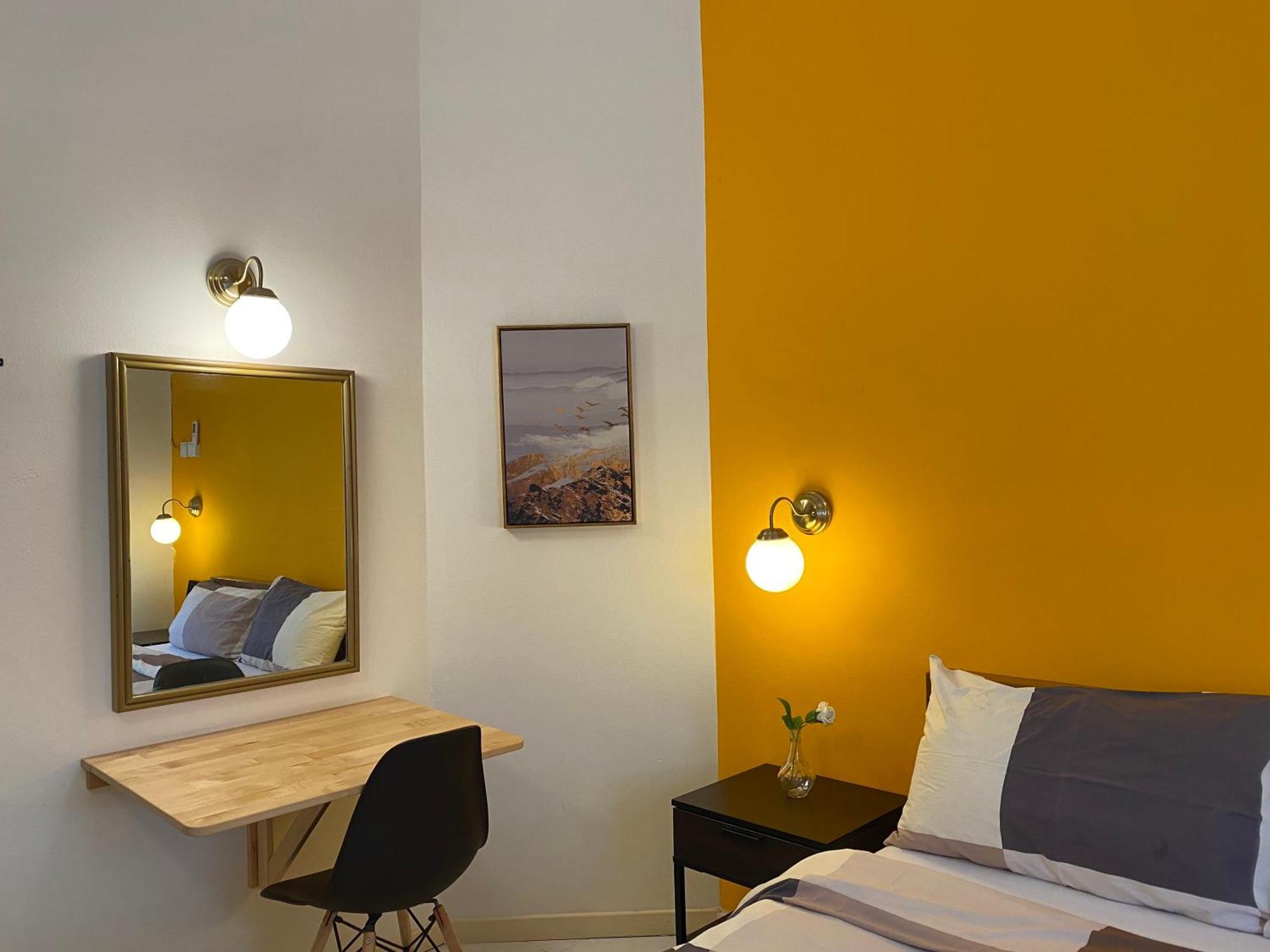 Aurora Court Service Apartment