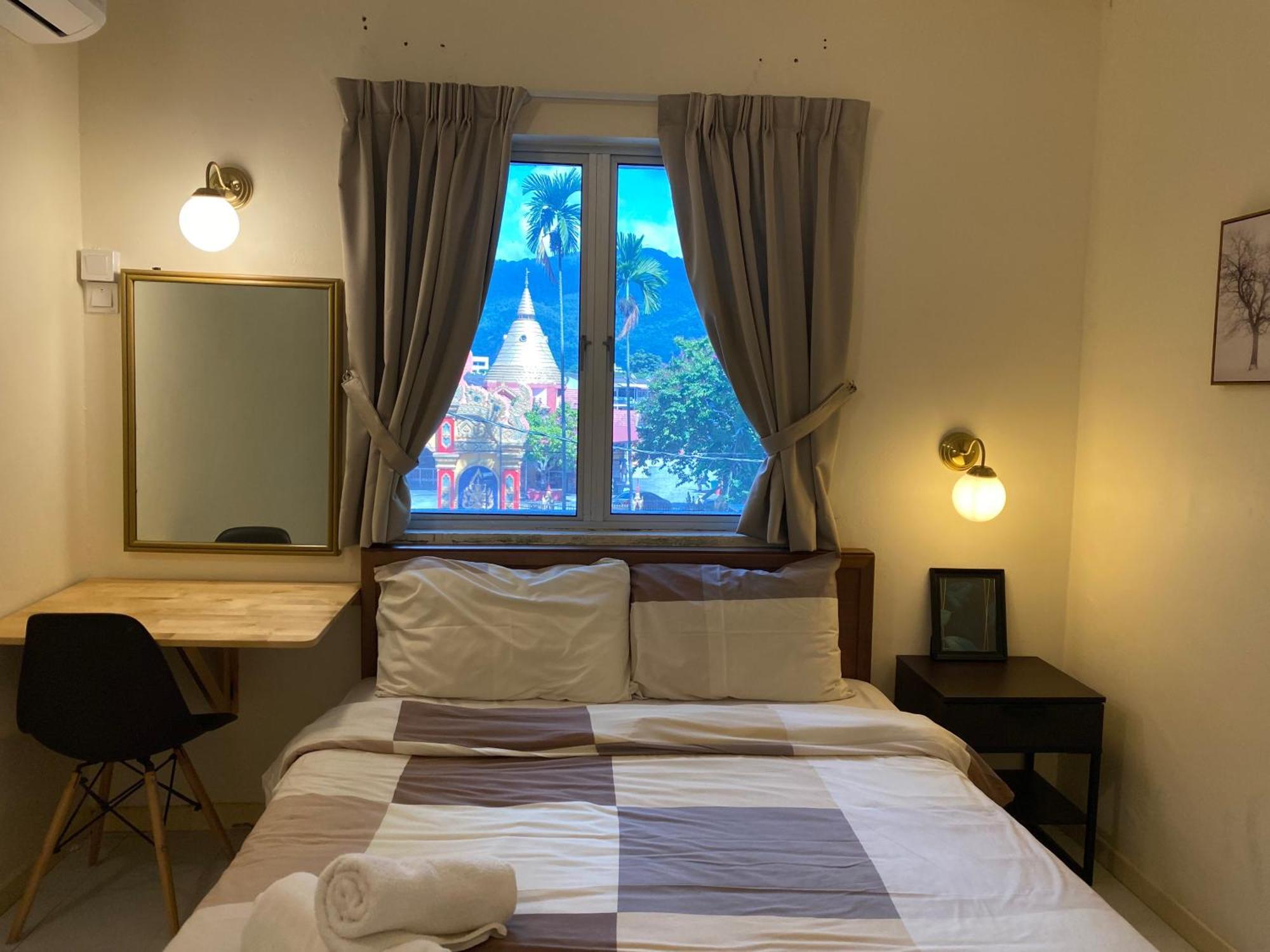 Aurora Court Service Apartment *