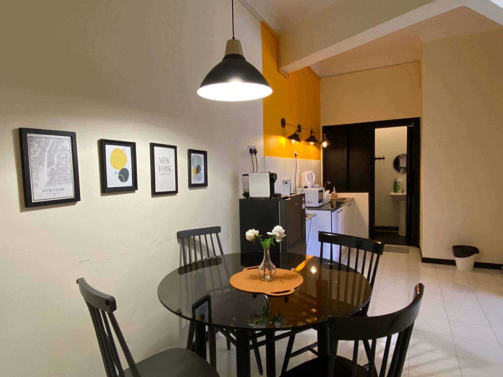 Aurora Court Service Apartment *